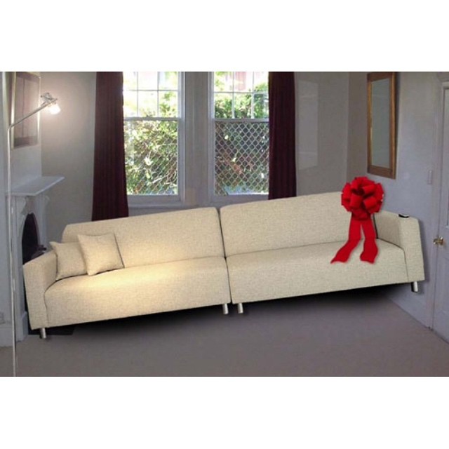 Doesn't quite fit #surprise #gift #sofa #furniture #fail #HabaLdotCom
#هبل_دوت_كوم